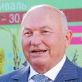 лужков
